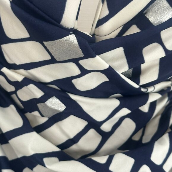 Miraclesuit Estilo Swimsuit – Navy/White, Tummy Control, Glam V-Neck - Size 12 - Picture 5 of 15